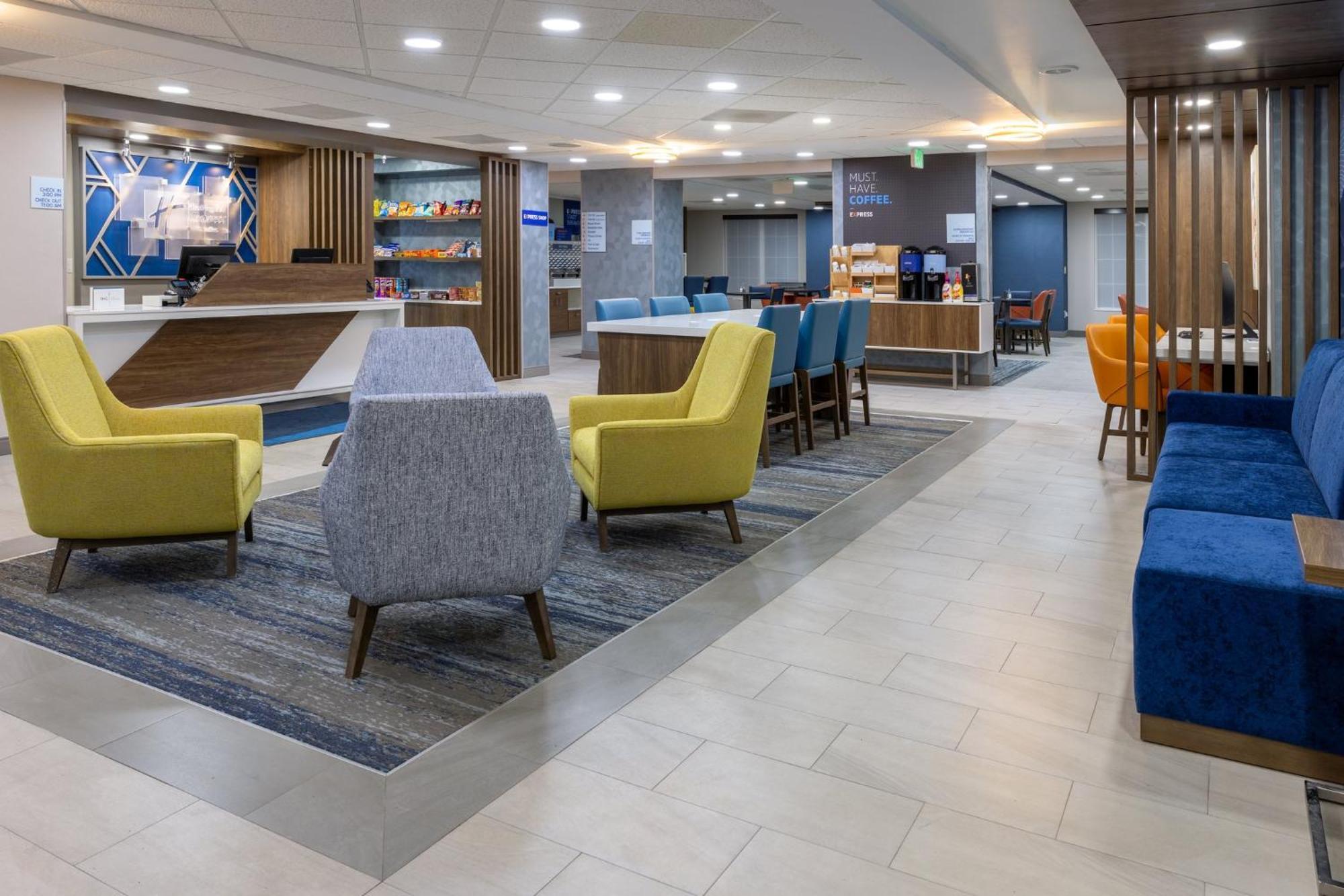 Holiday Inn Express Hotel & Suites Center Township By Ihg Monaca Exterior foto