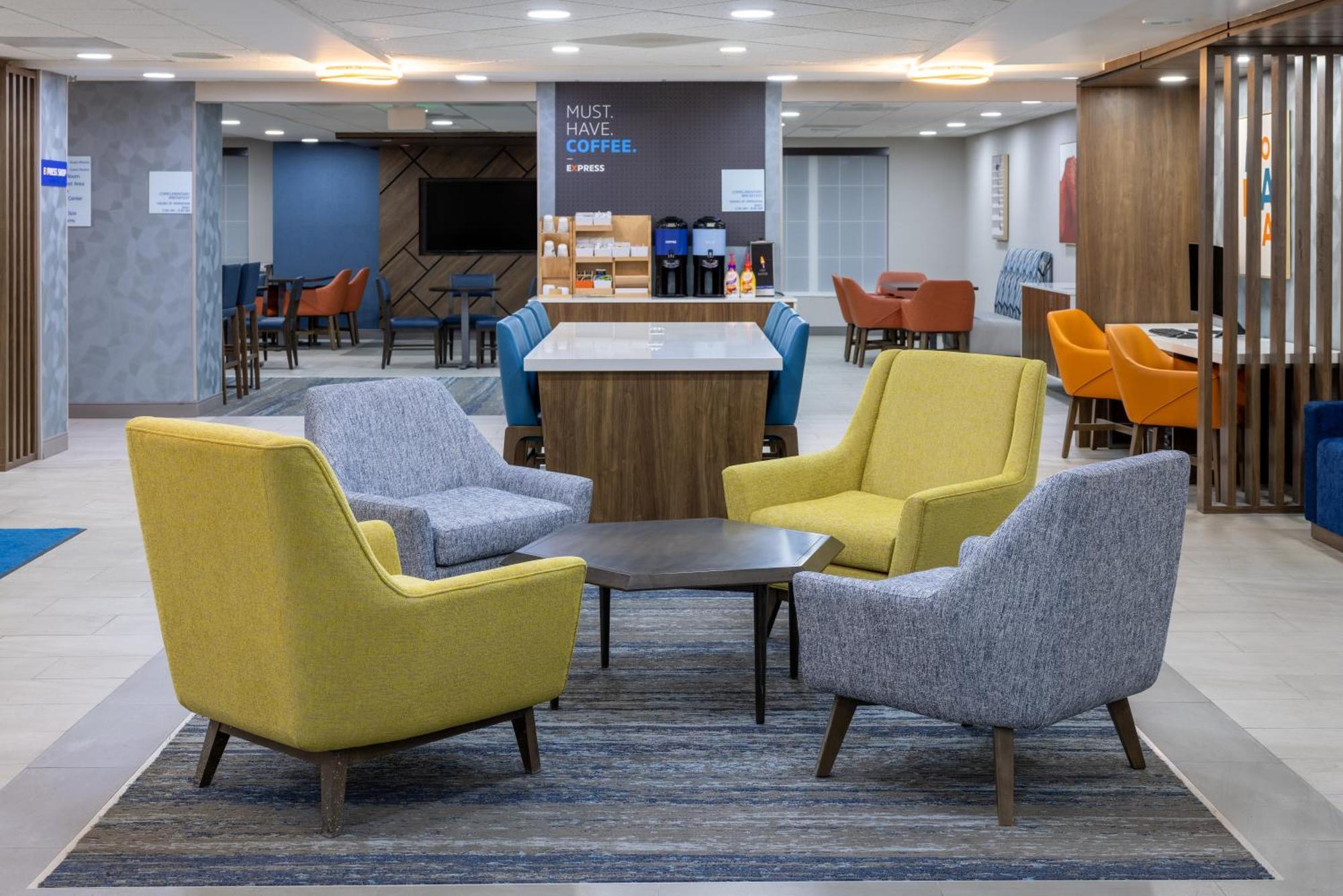 Holiday Inn Express Hotel & Suites Center Township By Ihg Monaca Exterior foto
