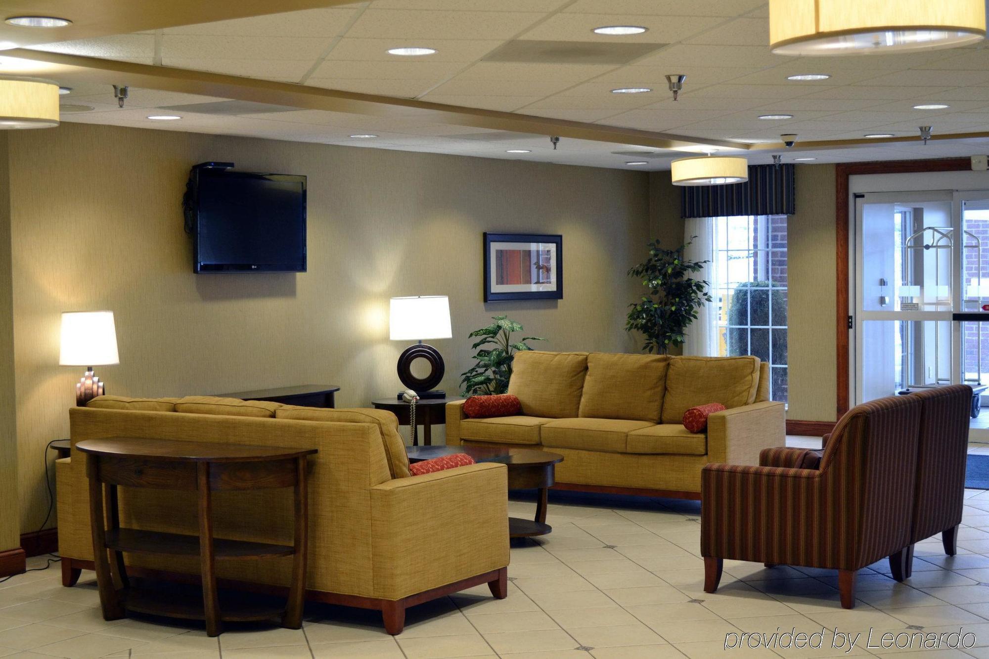 Holiday Inn Express Hotel & Suites Center Township By Ihg Monaca Exterior foto
